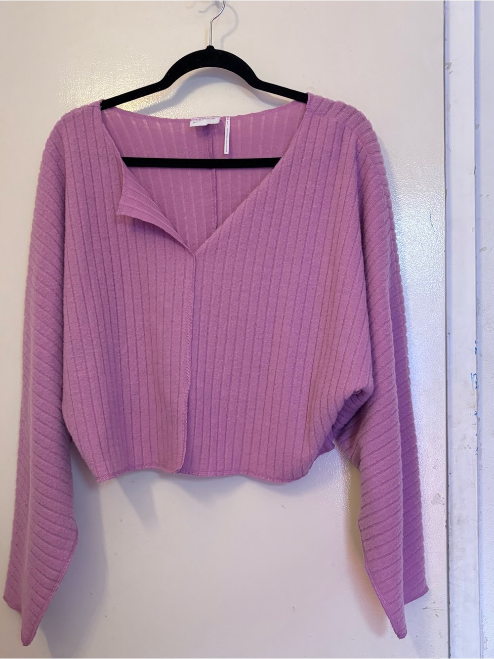 Lavender Ribbed V-Neck Women’s Sweater
